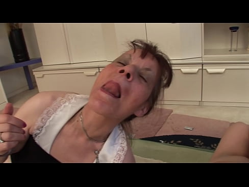 ❤️ Tvær ömmur og einn afi eiga þríeyki ❌ Frábært klám hjá okkur is.porno-flix.ru ❌️